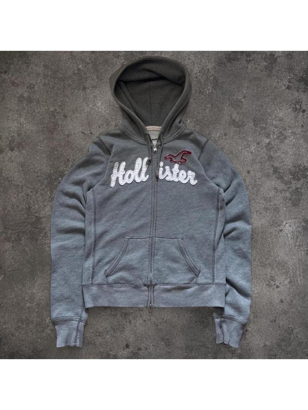 Hollister Women's Gray Zip-Up Hoodie - Classic Logo
